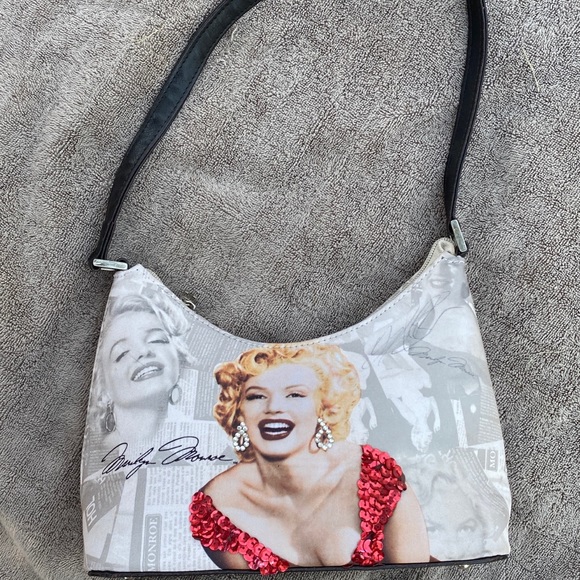 Marilyn Monroe purse - Picture 2 of 4